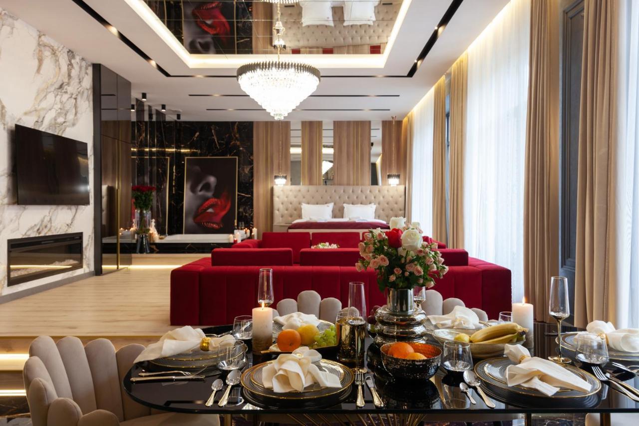 Aristo Jacuzzi Hotel Львів Екстер'єр фото